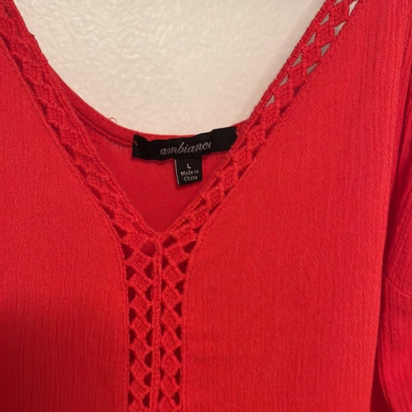 Red basic crop top!❤️✨ - Picture 2 of 5